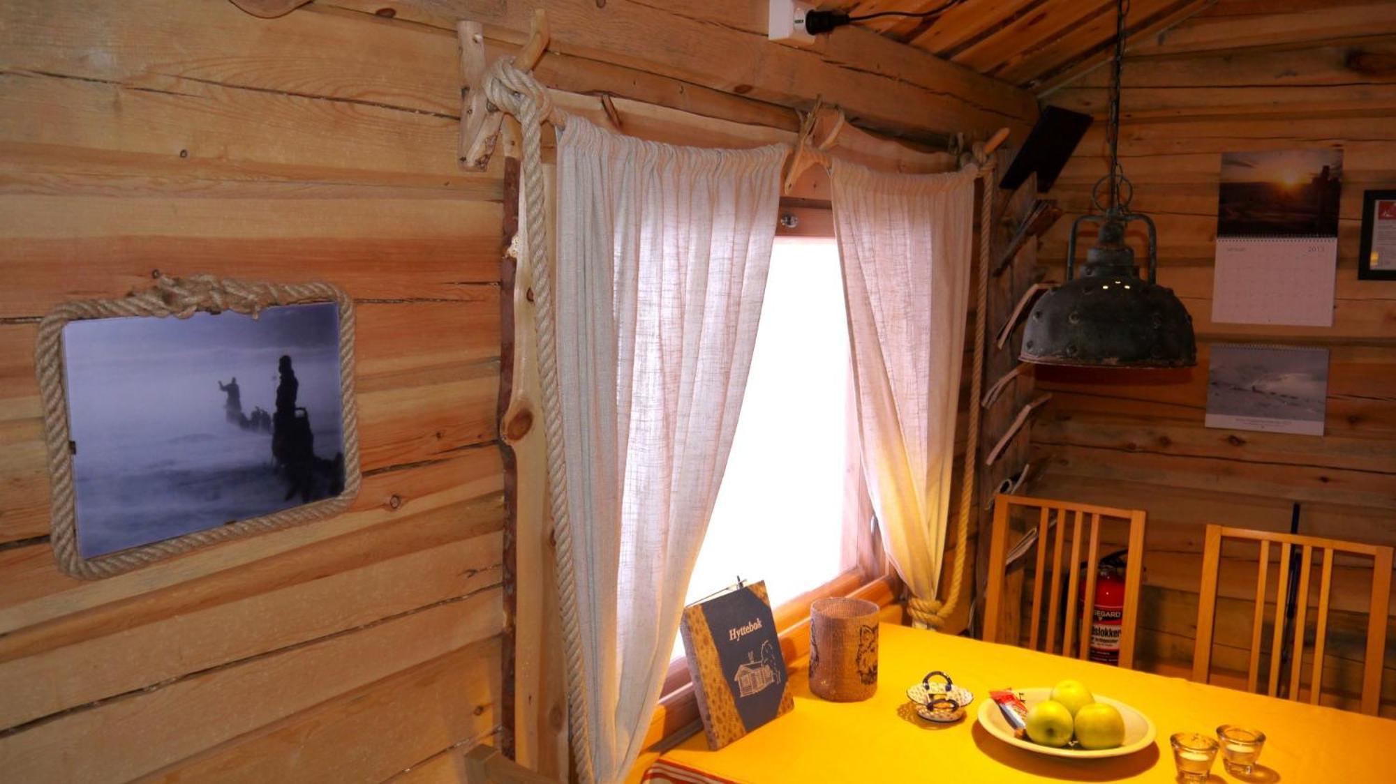 Bardu Huskylodge Exteriér fotografie