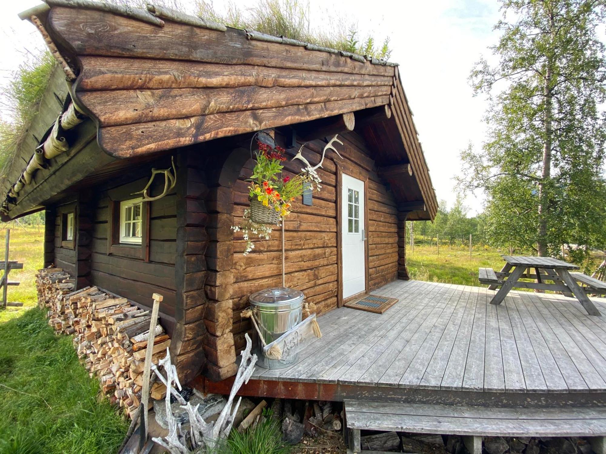 Bardu Huskylodge Exteriér fotografie